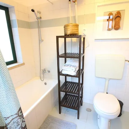 Spacious 2 Bedroom Apt With Large Living Room Lisbon Apartment Lisbon