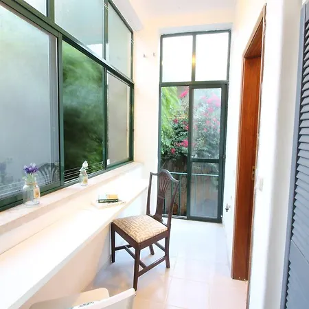 Apartment Spacious 2 Bedroom Apt With Large Living Room Lisbon *